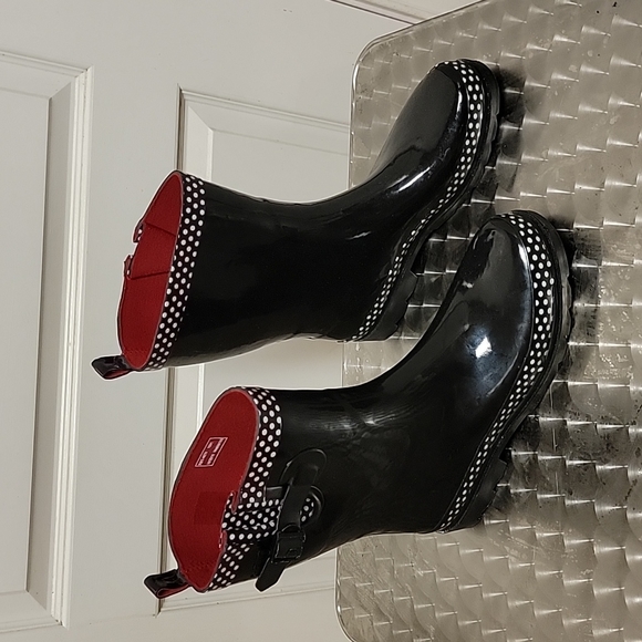 Capelli size 11 black with pokka dot trim rain boots - Picture 3 of 7